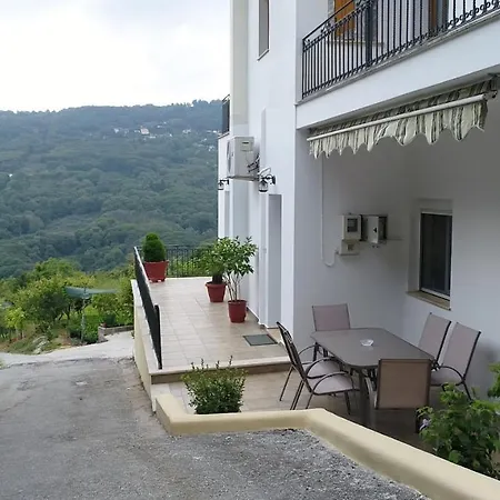 D & K Guest House Makrirrakhi Exterior photo
